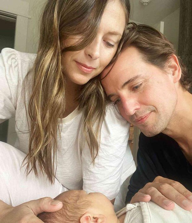 Cuộc sống viên mãn sau giải nghệ của Búp bê Maria Sharapova: Tài sản nghìn tỉ, chồng doanh nhân chiều hết mực - Ảnh 5. Cuộc sống viên mãn sau giải nghệ của Búp bê Maria Sharapova: Tài sản nghìn tỉ, chồng doanh nhân chiều hết mực - Ảnh 5.