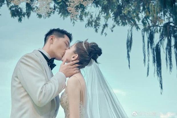 Toàn cảnh đám cưới 150 tỷ của tài tử hạng A - ái nữ trùm sòng bạc: Xa hoa nhưng gia đình suýt không dự, vắng bóng dàn khách mời showbiz - Ảnh 17. Toàn cảnh đám cưới 150 tỷ của tài tử hạng A - ái nữ trùm sòng bạc: Xa hoa nhưng gia đình suýt không dự, vắng bóng dàn khách mời showbiz - Ảnh 17.