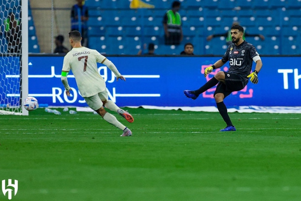Ronaldo mờ nhạt, Al Nassr bị cựu tiền đạo MU “nhấn chìm” - Ảnh 1.