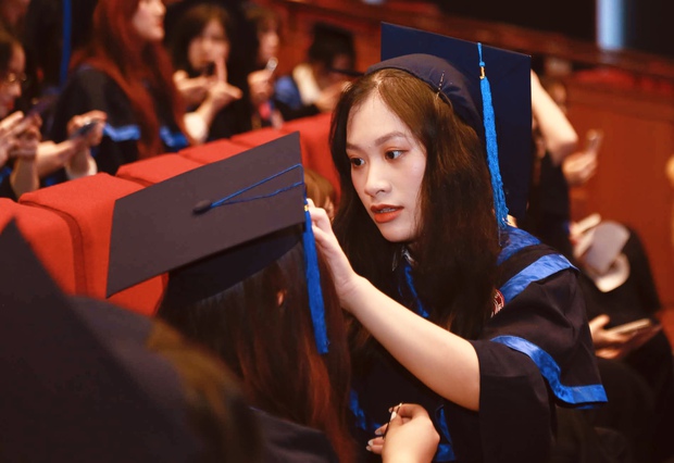Toàn cảnh lễ trao bằng tốt nghiệp tại ngôi trường được mệnh danh Harvard của Việt Nam - Ảnh 15.