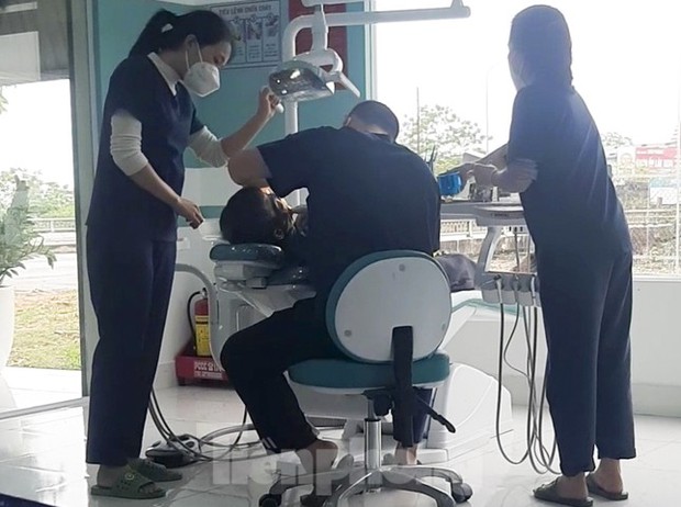 Bác sĩ dởm nhổ răng cho nhiều người - Ảnh 2.