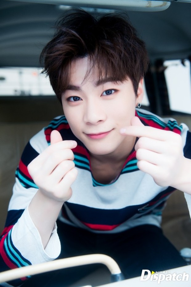 Dispatch công bố 30 bức ảnh đáng nhớ với nụ cười đã hoá vĩnh hằng của Moonbin (ASTRO) - Ảnh 8.