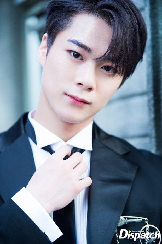 Dispatch công bố 30 bức ảnh đáng nhớ với nụ cười đã hoá vĩnh hằng của Moonbin (ASTRO) - Ảnh 14.