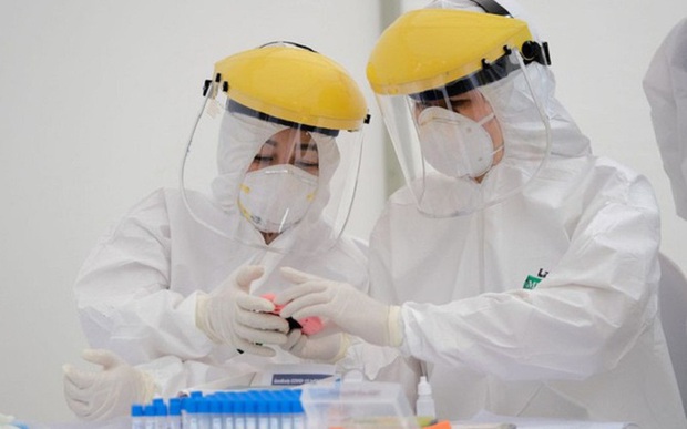 Ngày 22/4: Thêm 2.337 ca mắc COVID-19 mới; 1 bệnh nhân tại Hà Nội tử vong - Ảnh 1. Ngày 22/4: Thêm 2.337 ca mắc COVID-19 mới; 1 bệnh nhân tại Hà Nội tử vong - Ảnh 1.