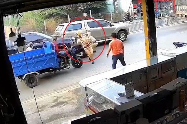Tài xế nghi chở ma tuý, tông tử vong CSGT và 2 người dân khó thoát án tử hình - Ảnh 1. Tài xế nghi chở ma tuý, tông tử vong CSGT và 2 người dân khó thoát án tử hình - Ảnh 1.