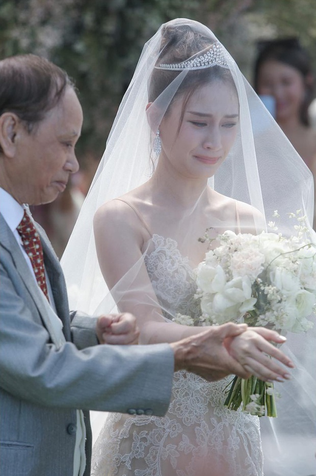Hà Siêu Liên hé lộ mối quan hệ với nhà chồng qua lời gửi đến người bố đã mất - Ảnh 5. Hà Siêu Liên hé lộ mối quan hệ với nhà chồng qua lời gửi đến người bố đã mất - Ảnh 5.