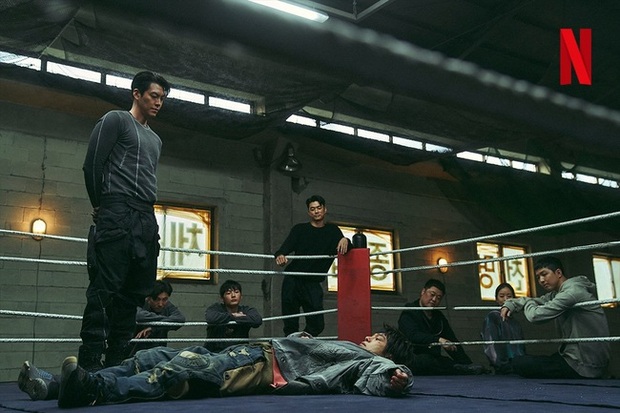 Song Seung Heon đầy thần thái tài phiệt, Kim Woo Bin và Esom quá chiến trong phim mới - Ảnh 2.
