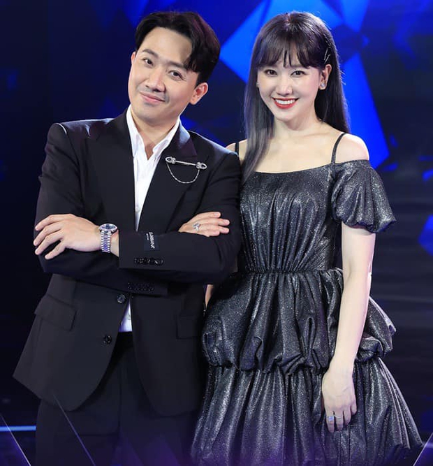 Bên trong căn hộ 20 tỷ của Trấn Thành: Không gian xịn đét, góc nào cũng đẹp như showroom, đỉnh nhất là chiếc sofa Pháp gần 700 triệu đặt giữa nhà - Ảnh 1.