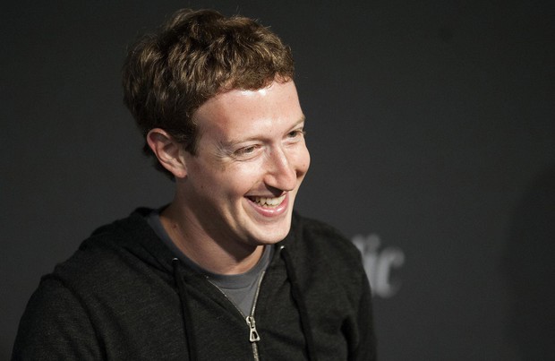 Hào quang quay trở lại với Mark Zuckerberg: Sau 1 năm lao xuống vực, doanh thu Meta lần đầu tiên tăng, khoe có 2,04 tỷ người dùng Facebook mỗi ngày - Ảnh 1.