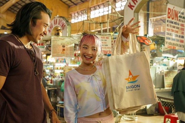 A Tourists Guide to Love: Bộ phim rom-com theo mô-típ cũ rích, quảng bá du lịch Việt nhưng cần tìm hiểu kỹ hơn - Ảnh 3.