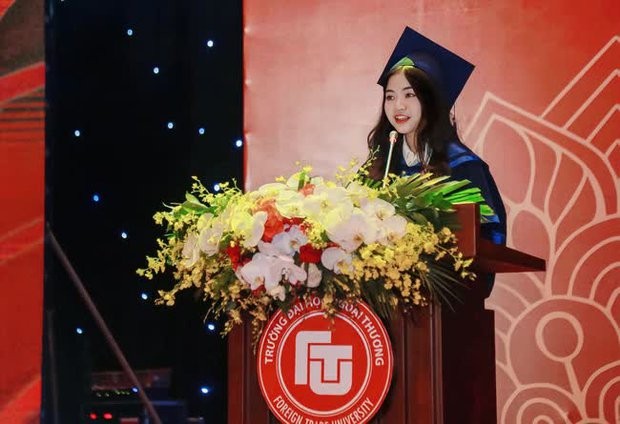 Có gì hot ở ngôi trường Harvard Việt Nam: 9 điểm/môn chưa chắc đã đỗ, nhưng gần 100% sinh viên ra trường có việc làm, có hẳn CLB đào tạo hoa hậu, người nổi tiếng - Ảnh 7.