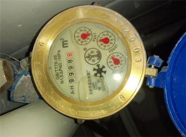 Dùng hơn 3700 khối nước một tháng, gia đình tá hỏa với hóa đơn gần 65 triệu đồng: Nguyên nhân do đâu? - Ảnh 2.