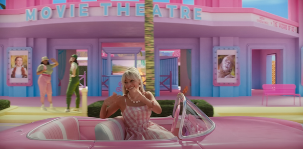 Margot Robbie không thể hồng hơn trong trailer mới của Barbie - Ảnh 4.