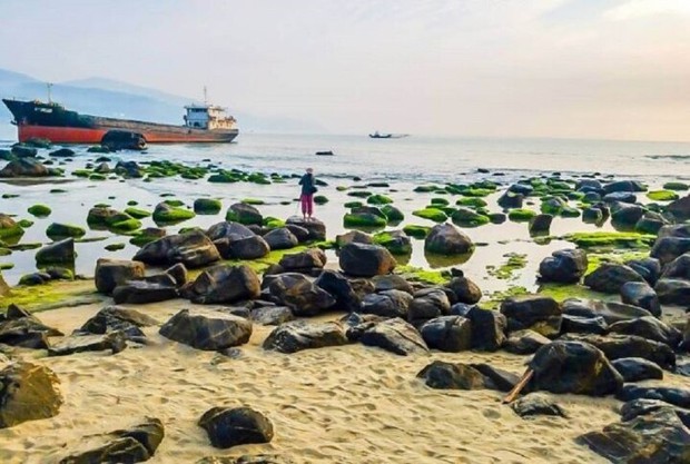 +9 bãi biển đẹp nhất Đà Nẵng, không nên bỏ qua dịp du lịch 30/4 - Ảnh 4.