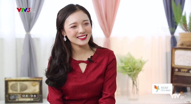 MC quốc dân Phương Thảo đã thay đổi như thế nào sau 4 năm gắn bó cùng Liên Quân Mobile? - Ảnh 2. MC quốc dân Phương Thảo đã thay đổi như thế nào sau 4 năm gắn bó cùng Liên Quân Mobile? - Ảnh 2.