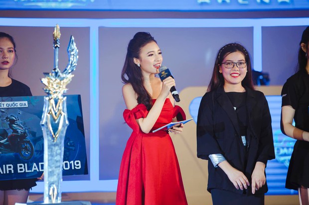 MC quốc dân Phương Thảo đã thay đổi như thế nào sau 4 năm gắn bó cùng Liên Quân Mobile? - Ảnh 5. MC quốc dân Phương Thảo đã thay đổi như thế nào sau 4 năm gắn bó cùng Liên Quân Mobile? - Ảnh 5.
