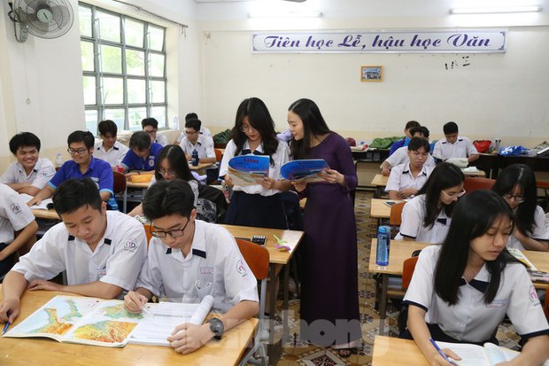 “Nước rút” ôn thi tốt nghiệp THPT: Trường tăng cường kiểm tra, trường tổ chức thi thử - Ảnh 2.