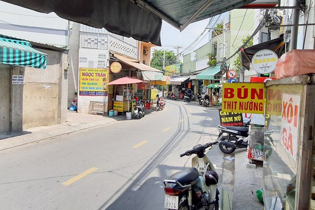 5 người chặn đánh cô gái vì nghi giật chồng: Cảnh sát điều tra vụ việc