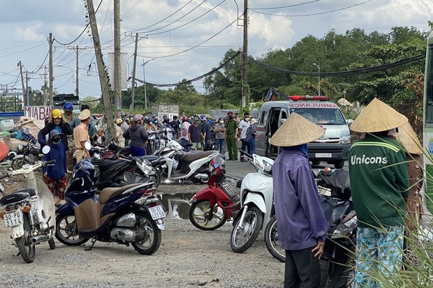 Tai nạn thương tâm ở Thủ Đức: Mẹ con thất thủ trước vũng nước đen tối