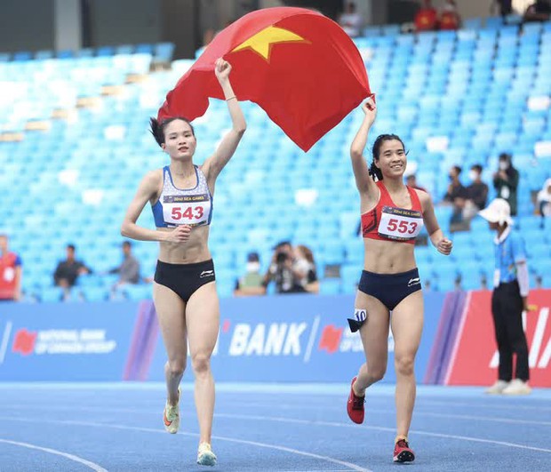 Nguyễn Thị Huyền lập kỳ tích: Màn nước rút thần tốc giành HCV SEA Games 32