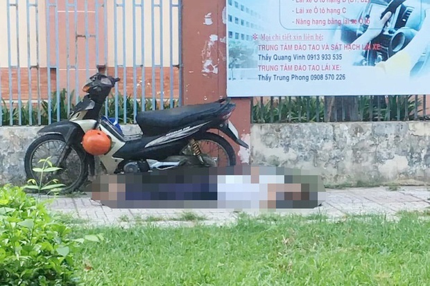 Tài xế xe ôm tử vong trên vỉa hè ở TP Thủ Đức - Ảnh 1. Tài xế xe ôm tử vong trên vỉa hè ở TP Thủ Đức - Ảnh 1.