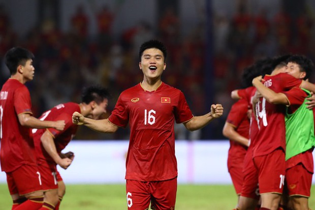 U22 Việt Nam đã gánh trên vai áp lực và tạo hòa 1-1 với U22 Thái Lan