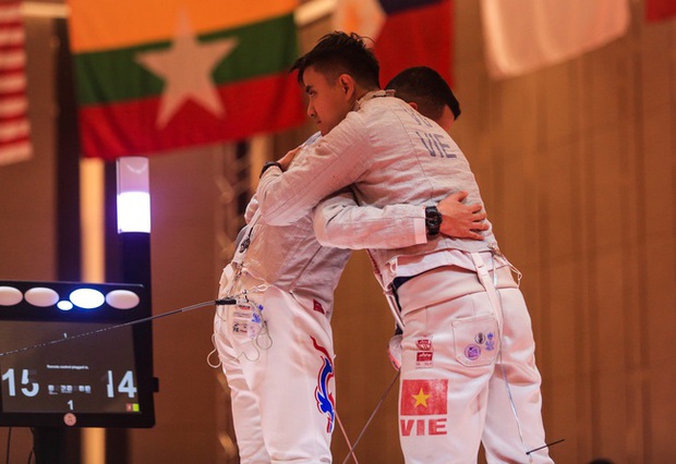 Vũ Thành An thất vọng khi thua sát nút ở trận chung kết kiếm chém cá nhân nam