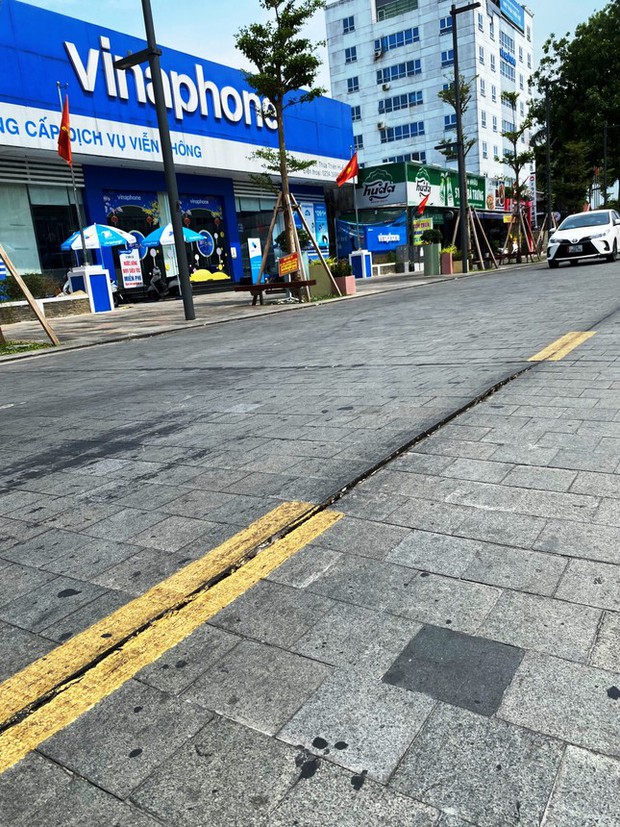 Phố đi bộ Hai Bà Trưng Huế: Khoan gỡ đá lát 'gần 100 tỷ', người dân phản đối