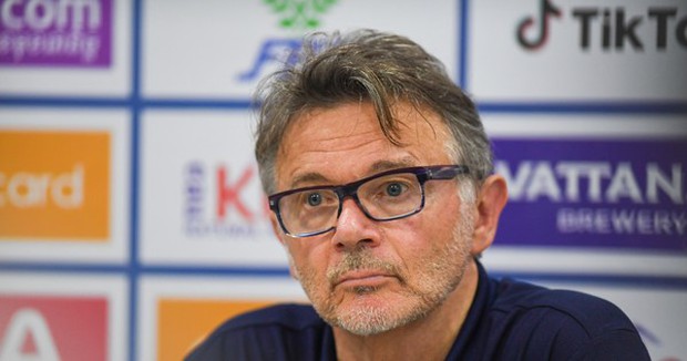 HLV Troussier: Cầu thủ trưởng thành vượt qua SEA Games 32