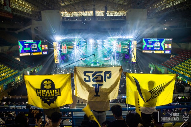 Duy Thẩm - Từ reviewer công nghệ đến game thủ Esports trên sân khấu Chung kết Liên Quân Mobile