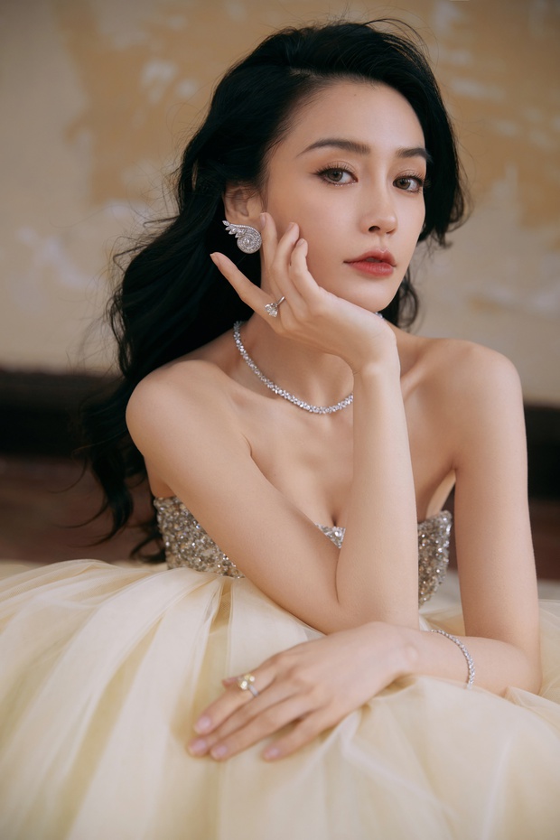 3 mỹ nhân Cbiz bị réo tên nhiều nhất, Dương Mịch và 2 đại minh tinh quyền lực bí mật tái hôn