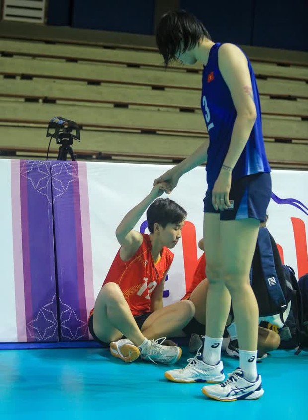 Thanh Thúy thi đấu lăn xả, ghi điểm như máy và bị kiểm tra doping sau khi bóng chuyền nữ Việt Nam giành HCB - Ảnh 7.