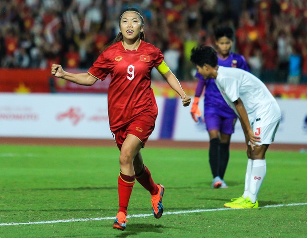 Đội trưởng Huỳnh Như 'nổ súng' ở chung kết SEA Games 32: Cảm xúc như Ronaldo!