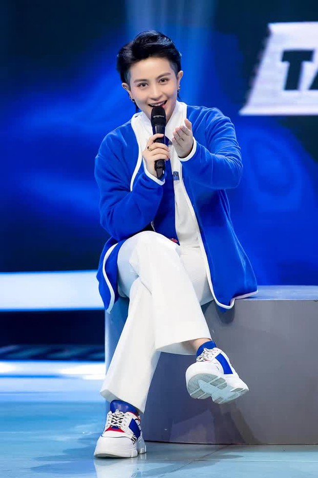 Gil Lê khẳng định bản thân trước những tin đồn vô căn cứ