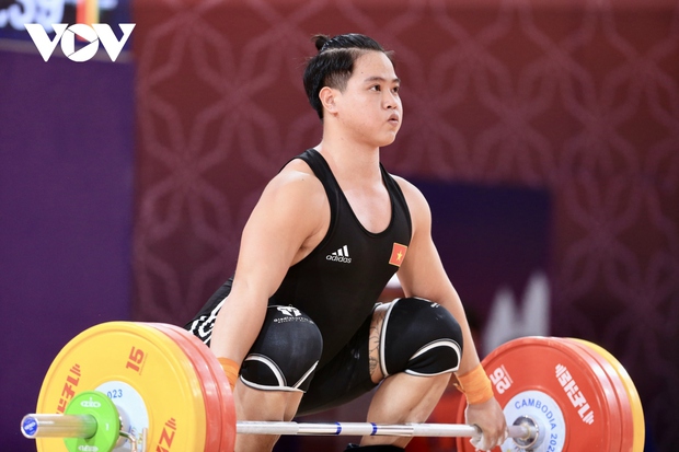 Quốc Toàn lập kỷ lục SEA Games, giành HCV lịch sử cho thể thao Việt Nam