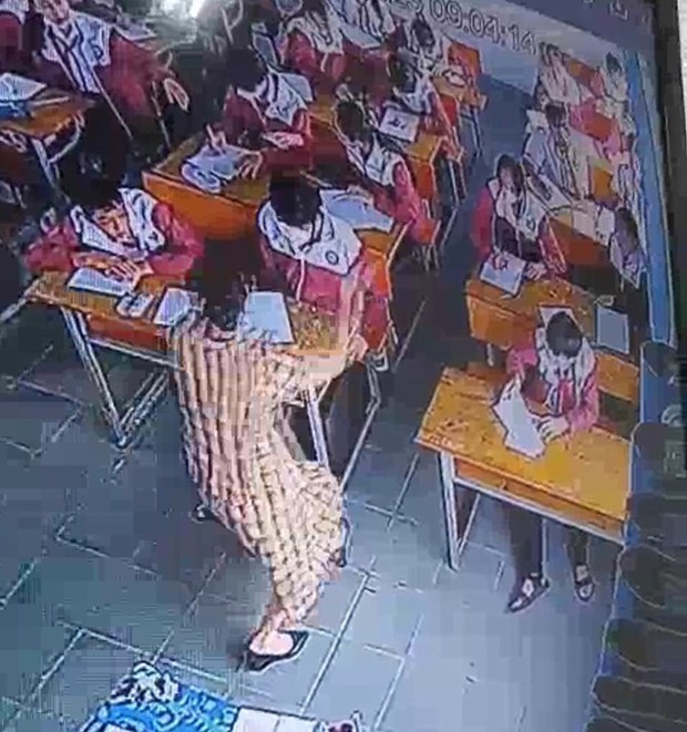 Tát học sinh trong giờ kiểm tra nhưng cô giáo không thừa nhận? - Ảnh 1. Tát học sinh trong giờ kiểm tra nhưng cô giáo không thừa nhận? - Ảnh 1.