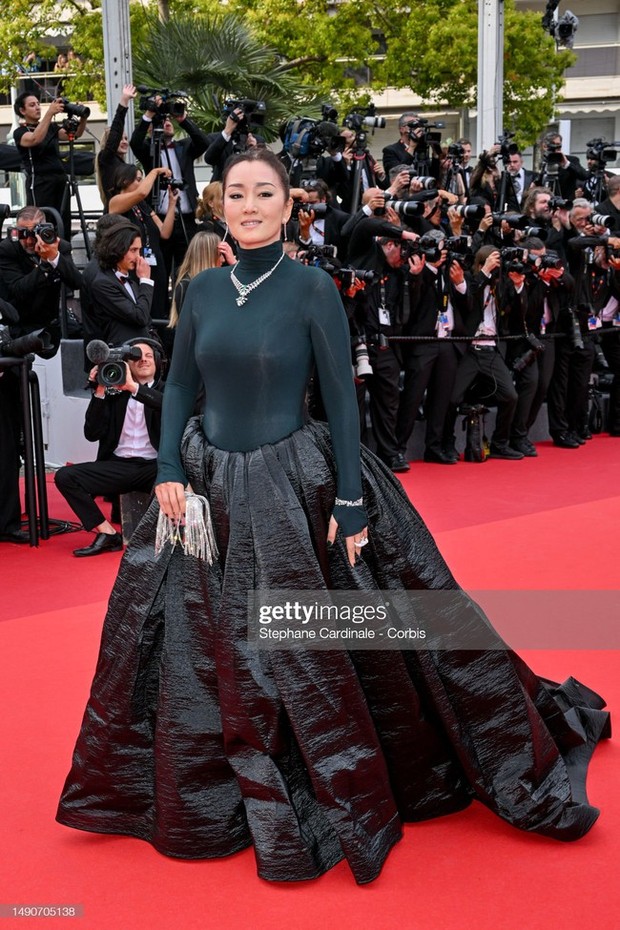 Thảm đỏ Cannes 2023: Phạm Băng Băng và bà hoàng showbiz Thái so kè Công chúa Elle Fanning, Johnny Depp nhận phản ứng bất ngờ sau vụ ly hôn - Ảnh 22.