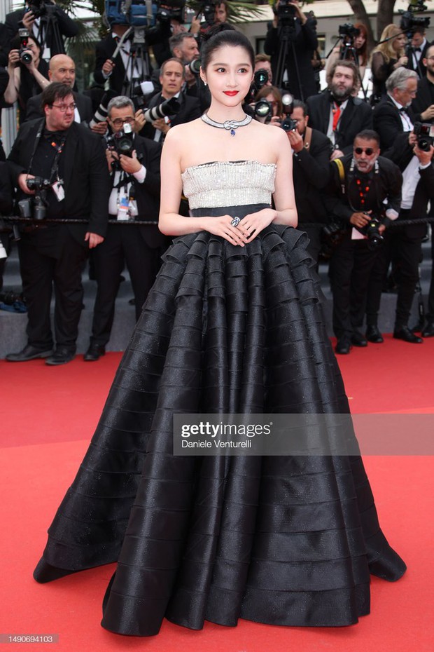 Thảm đỏ Cannes 2023: Phạm Băng Băng và bà hoàng showbiz Thái so kè Công chúa Elle Fanning, Johnny Depp nhận phản ứng bất ngờ sau vụ ly hôn - Ảnh 20.