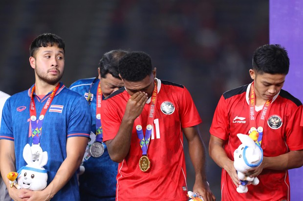 Beckham Indonesia rơi nước mắt sau siêu phẩm giúp đội vô địch SEA Games