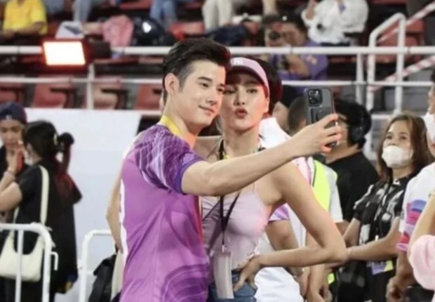 Mario Maurer có động thái bất ngờ khi bạn gái khoe ảnh quyến rũ - Ảnh 3.