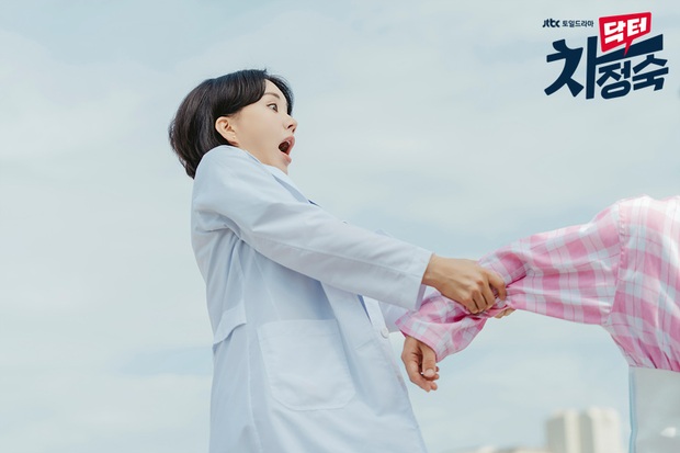 Doctor Cha leo top 1 hàng loạt quốc gia nhờ vụ ngoại tình hài hước nhất màn ảnh - Ảnh 7.