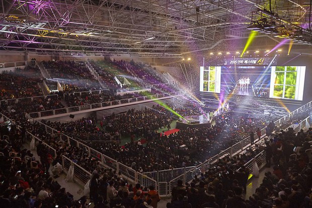 Nam rapper chỉ bán được 800 vé concert nên quyết định mở cửa miễn phí cho khán giả - Ảnh 2. Nam rapper chỉ bán được 800 vé concert nên quyết định mở cửa miễn phí cho khán giả - Ảnh 2.