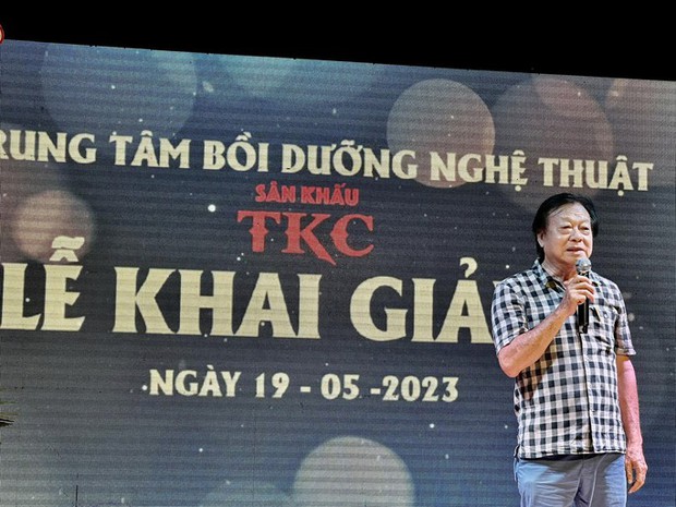 Danh hài Hoài Linh đăng ký lớp đạo diễn sân khấu tại TPHCM