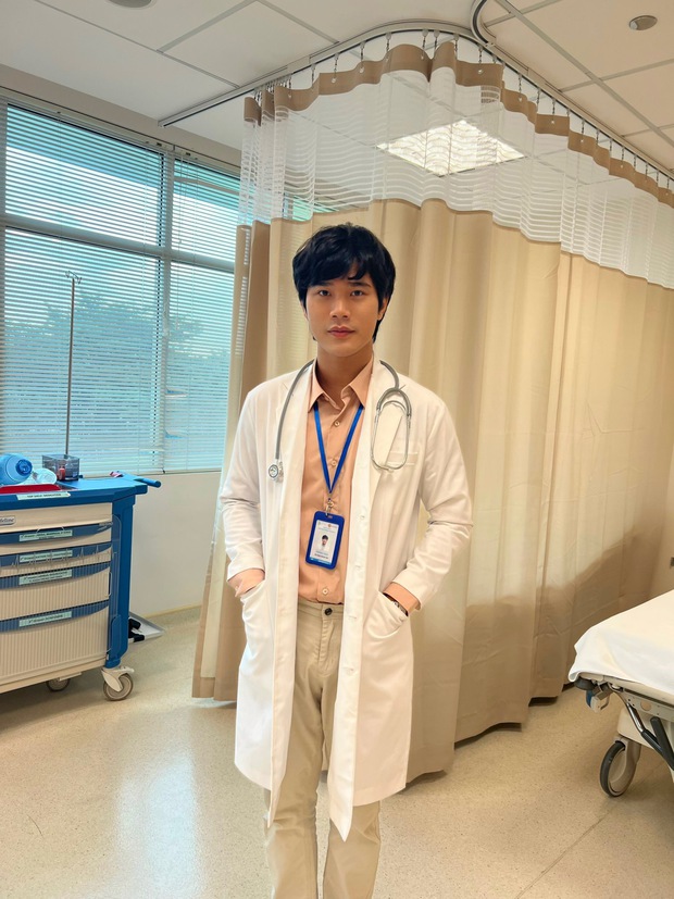 Trần Phong lên tiếng khi bị chê đóng vai bác sĩ tự kỷ ngô nghê, không bằng Good Doctor bản Hàn - Ảnh 1.