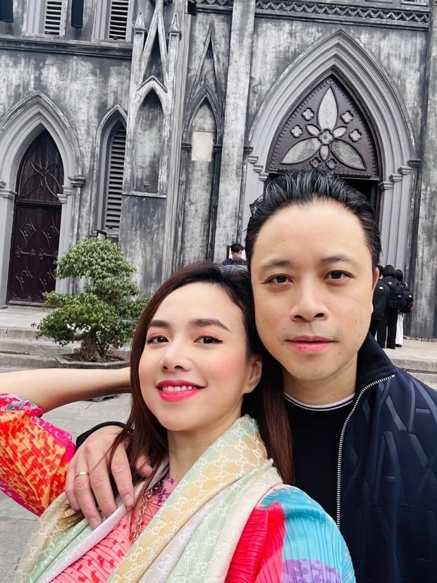 Trấn Thành trở lại với bộ râu đẹp trai và những bức ảnh mới