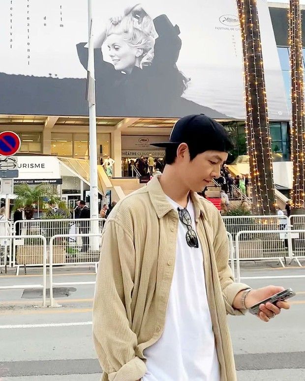 Song Joong Ki rực rỡ tại LHP Cannes 2023