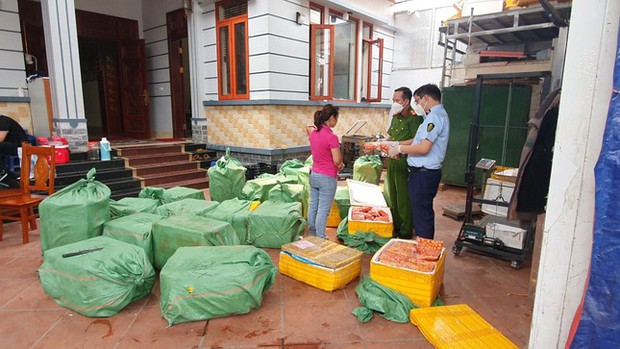 Sử dụng nguyên liệu hết hạn, cơ sở sản xuất kem bị phạt gần 80 triệu đồng - Ảnh 1. Sử dụng nguyên liệu hết hạn, cơ sở sản xuất kem bị phạt gần 80 triệu đồng - Ảnh 1.