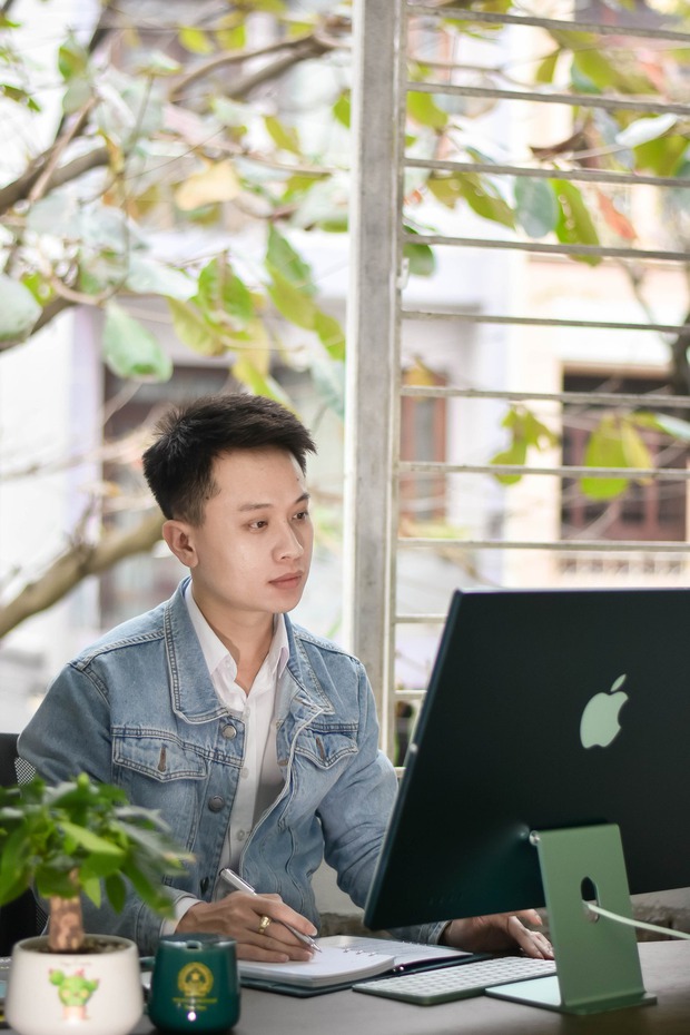 Phóng viên trở về quê gắn bó với căn bếp trên đồi