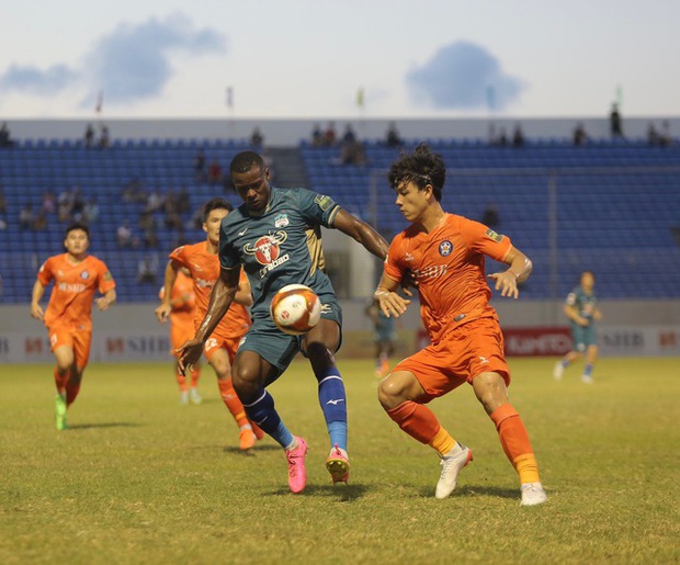 Hà Tĩnh hạ TPHCM, Đà Nẵng cầm hòa: Kết quả VLeague ngày 27/5