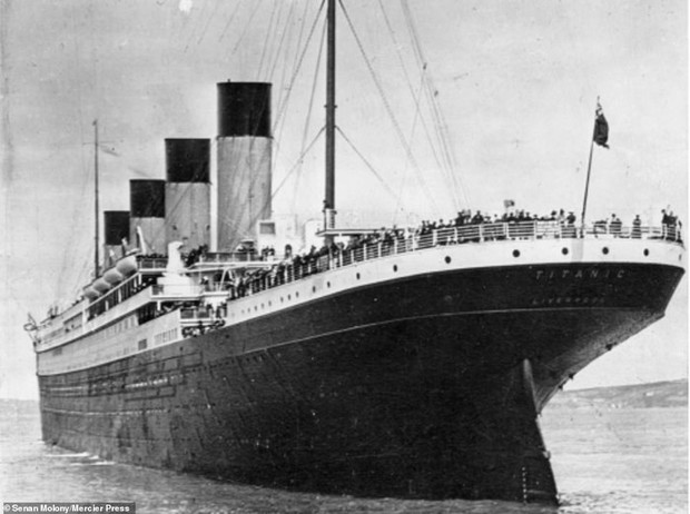 Scan xác tàu Titanic, công ty thám hiểm tìm thấy vòng cổ có răng “thủy quái” megalodon - Ảnh 4.